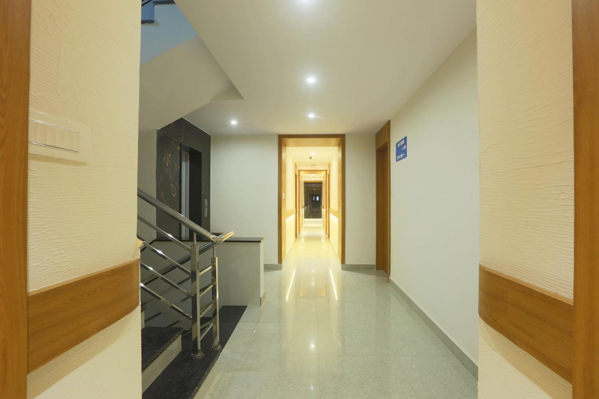 Hotel Sterling Plaza- Bangalore International Airport Dod Jala ภายนอก รูปภาพ